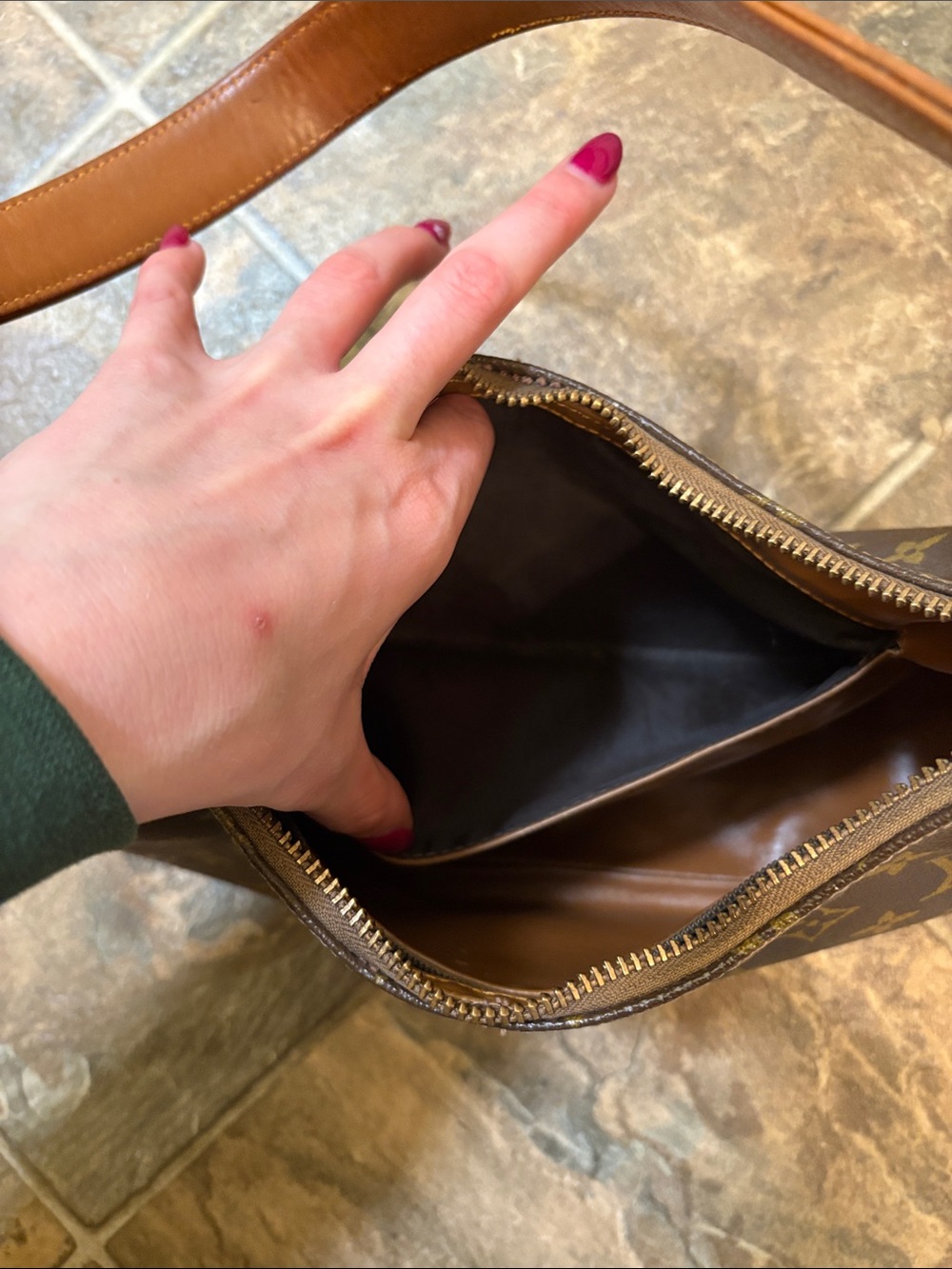 Louis Vuitton Monogram Canvas Shoulder Bag in Brown and Tan - Picture 4 of 7